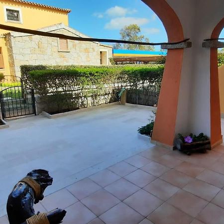 Le Residenze Del Mare Villa Porto San Paolo  Bagian luar foto