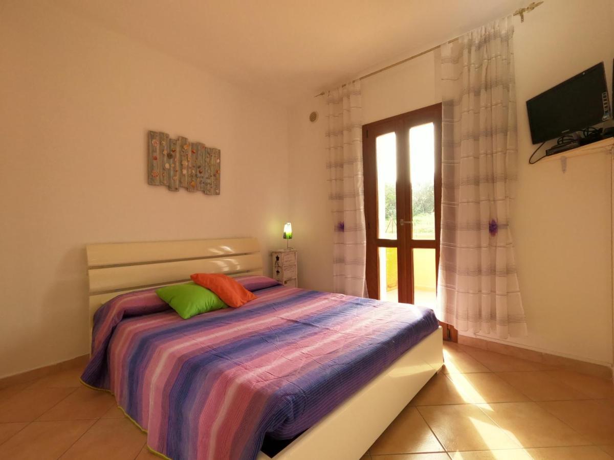 Le Residenze Del Mare Villa Porto San Paolo  Bagian luar foto